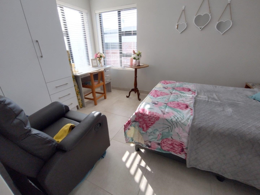 3 Bedroom Property for Sale in Wavecrest Eastern Cape